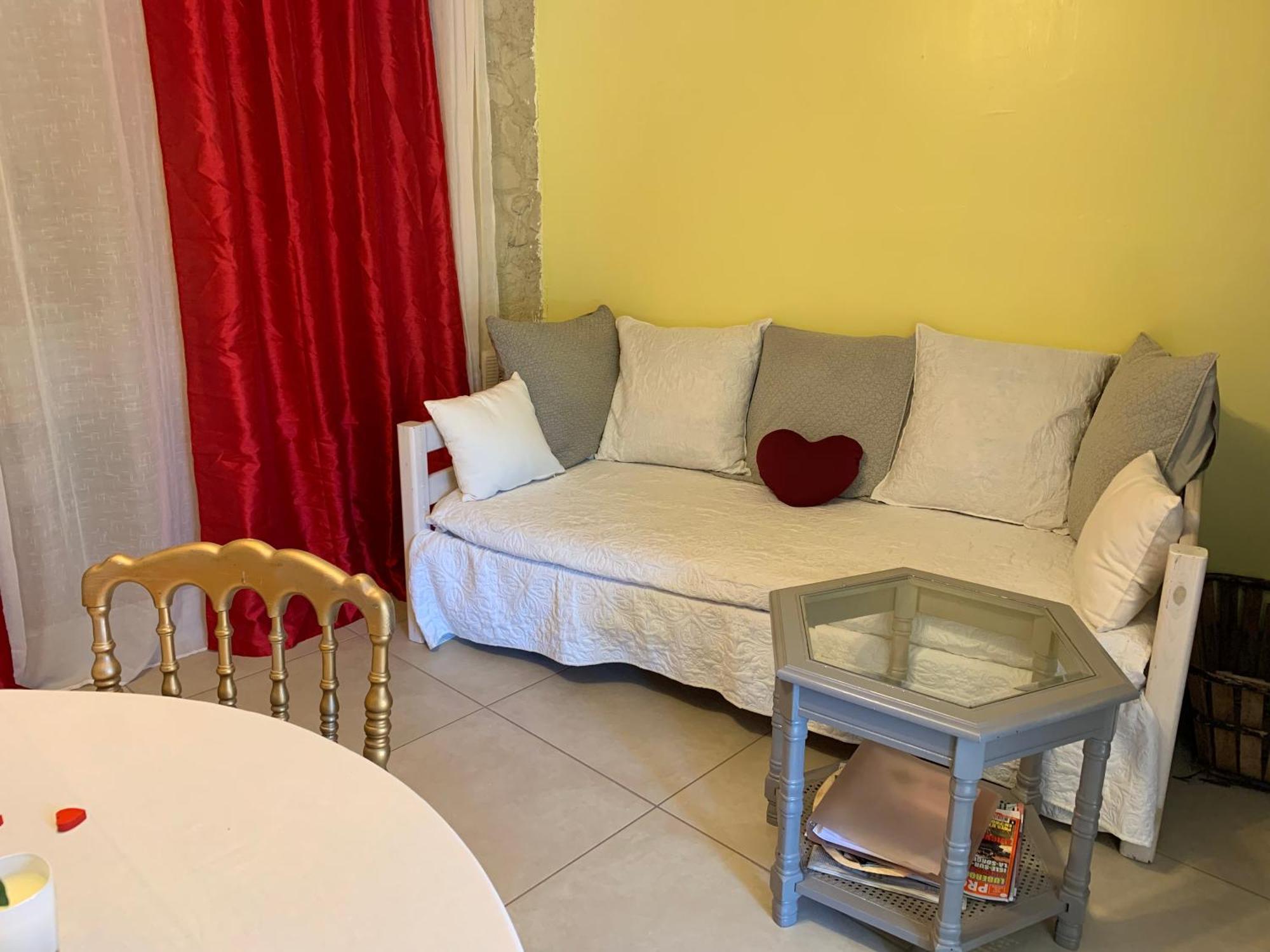 Dependance Privee - Halte Route Apartment Le Thor Exterior photo